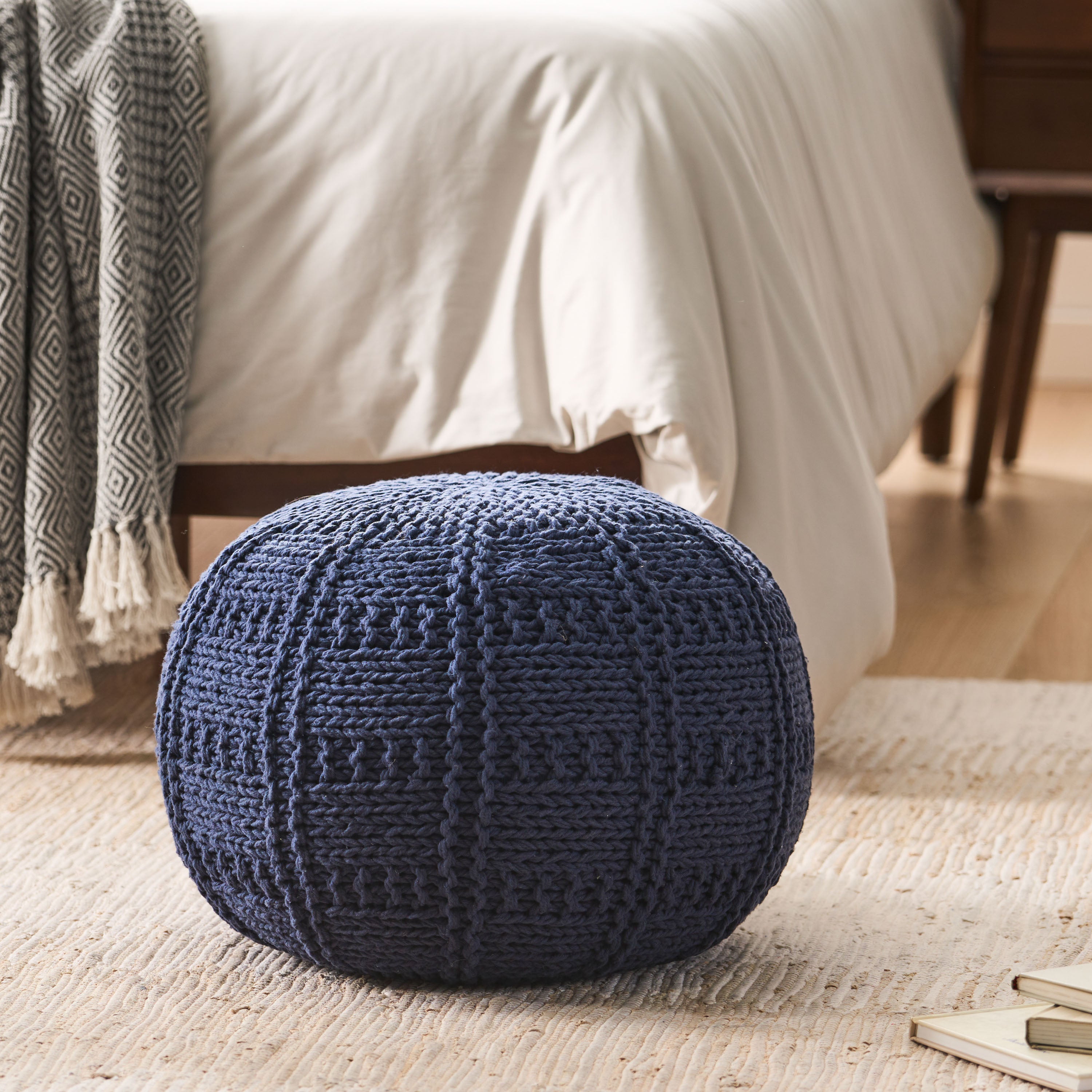 Yuny Round Pouf