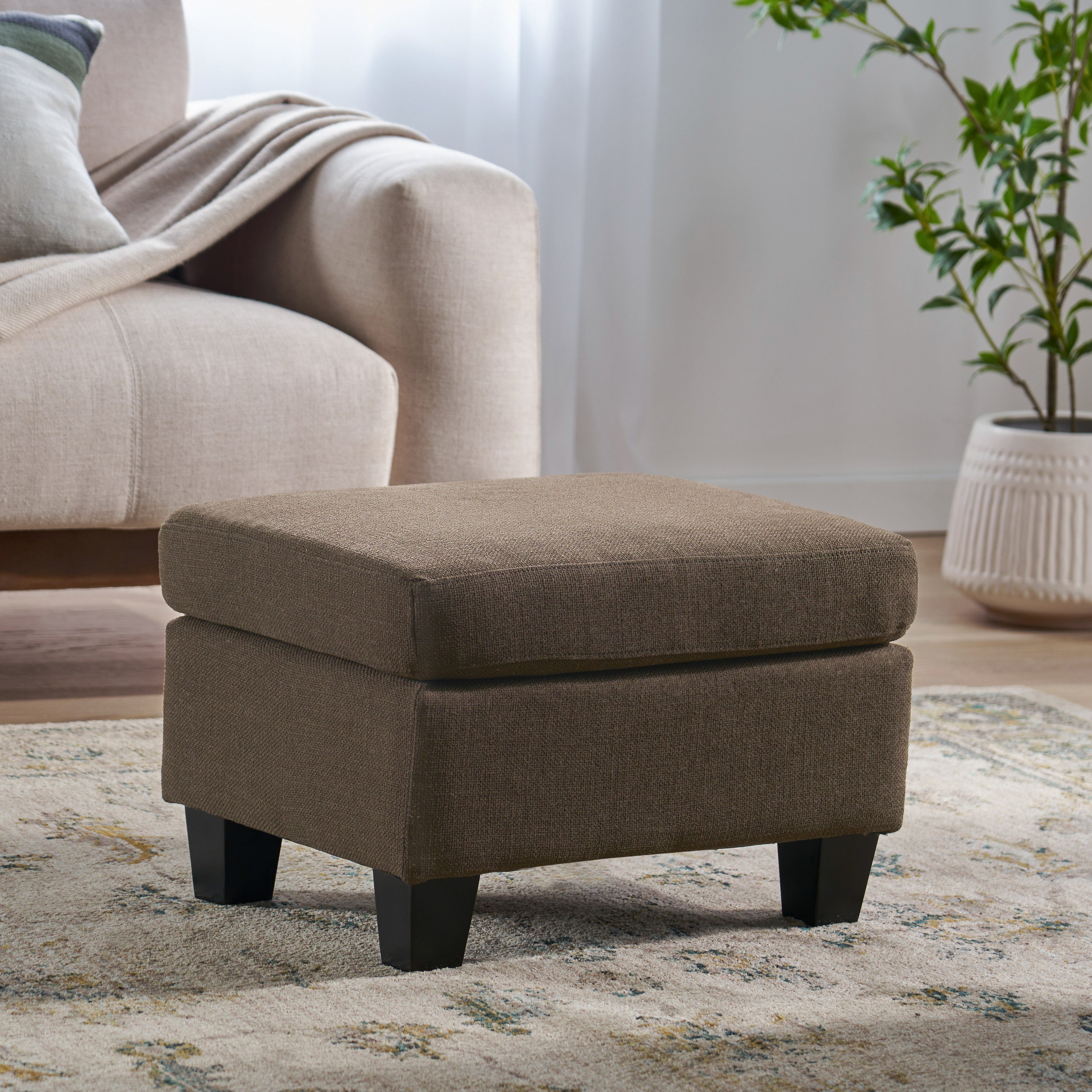 Modern Footstool Ottoman – Portable Accent Seat, Durable Frame & Stylish Upholstery