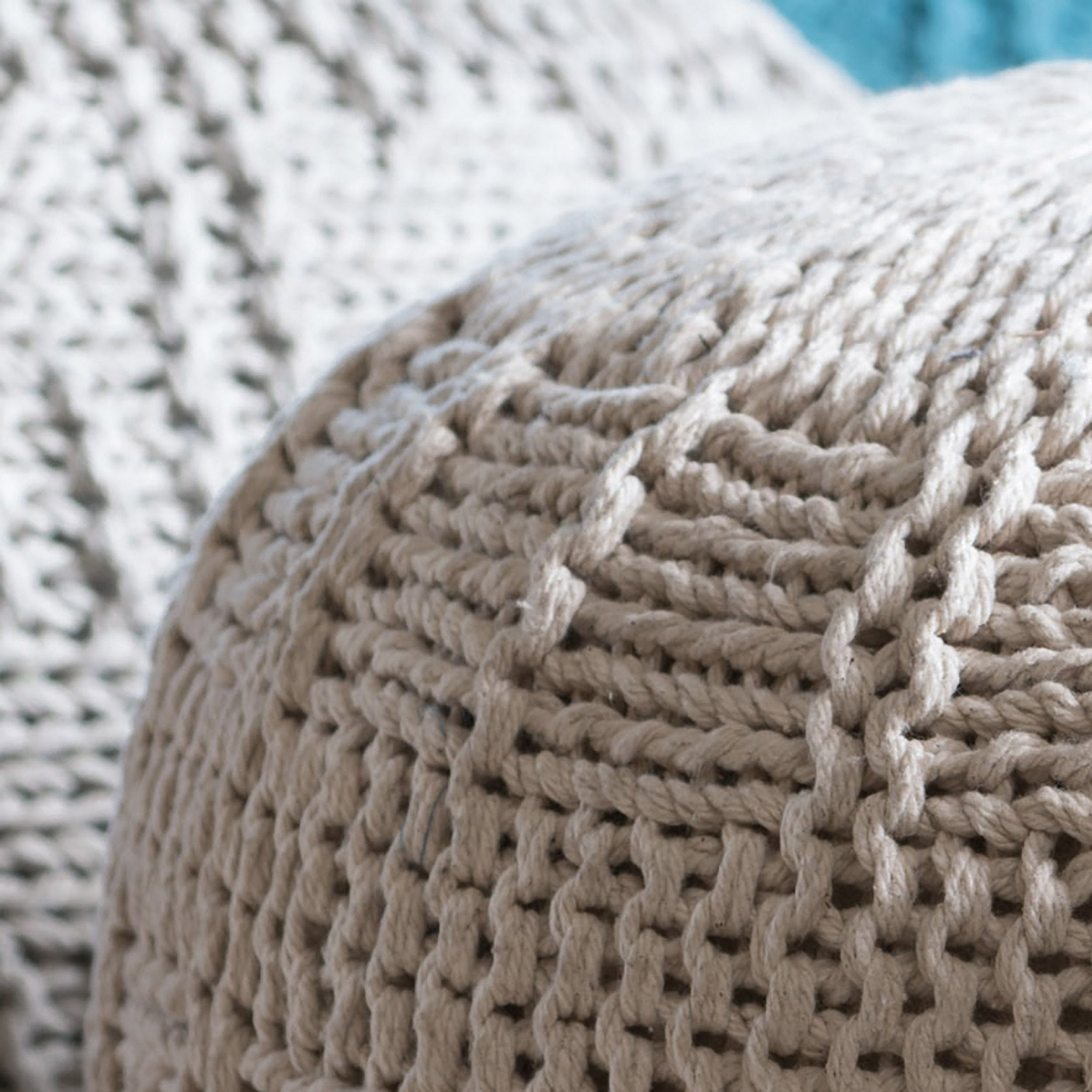 Yuny Round Pouf